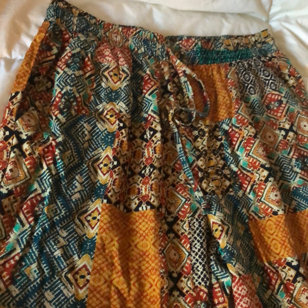Patterned pants - Picture 2 of 2
